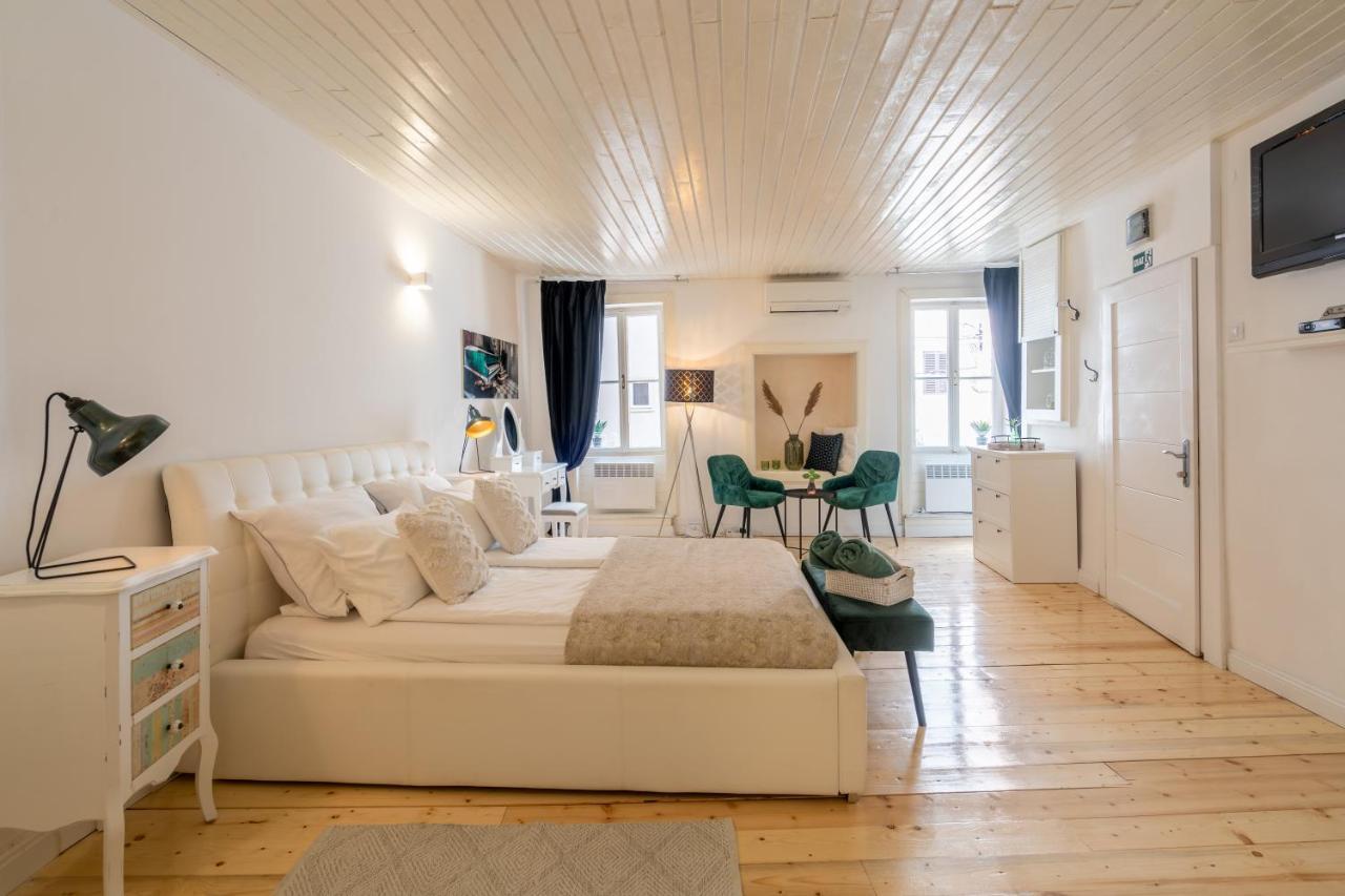 Casanoa Old Town Rovinj Apartment Bagian luar foto